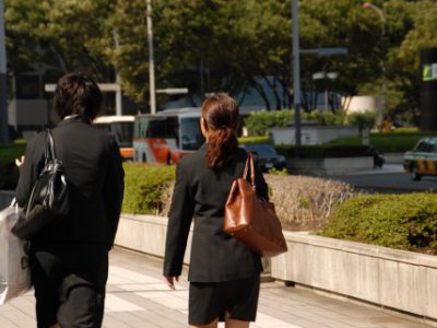 留学生の卒業後の就職活動について